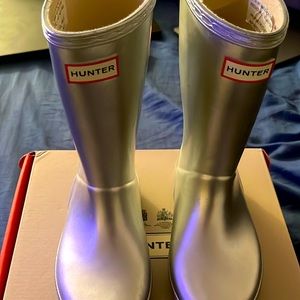 Girls hunter rain boots size 12